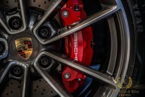 Aux-Delices-De-Kinsy-Porsche-04