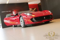 Aux-Delices-De-Kinsy-Ferrari-78