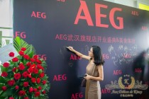 Aux-Delices-De-Kinsy-AEG-01