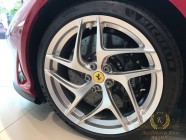 Aux-Delices-De-Kinsy-Ferrari-28